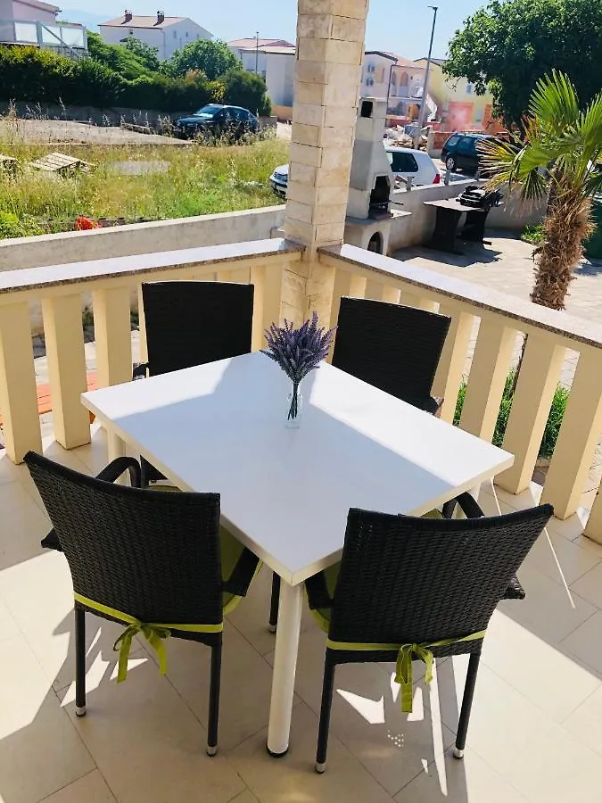 Apartman Lavanda Centar Vir Croatia