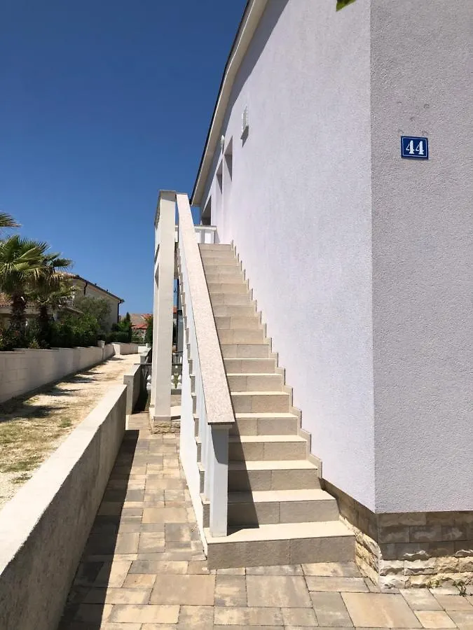 Apartman Lavanda Centar Vir