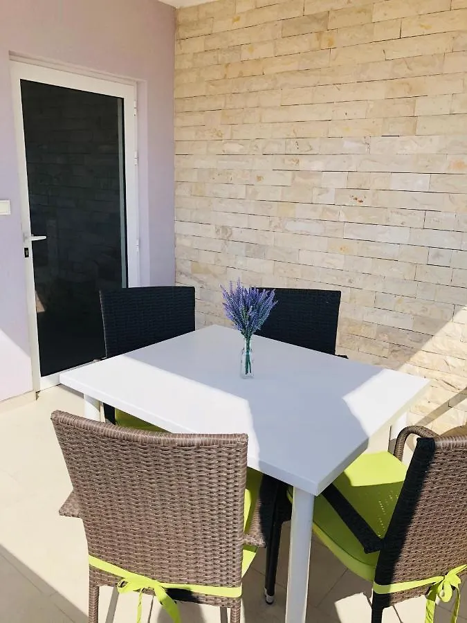 Lavanda Centar Vir Apartman